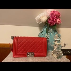 Red classic chain link strap bag caviar leather